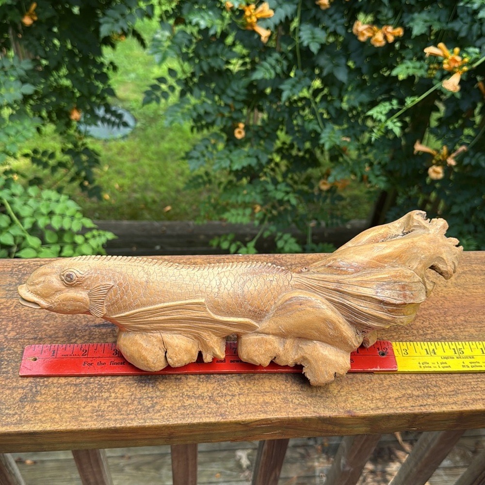 Vtg Handcarved Wooden Fish Sculpture
